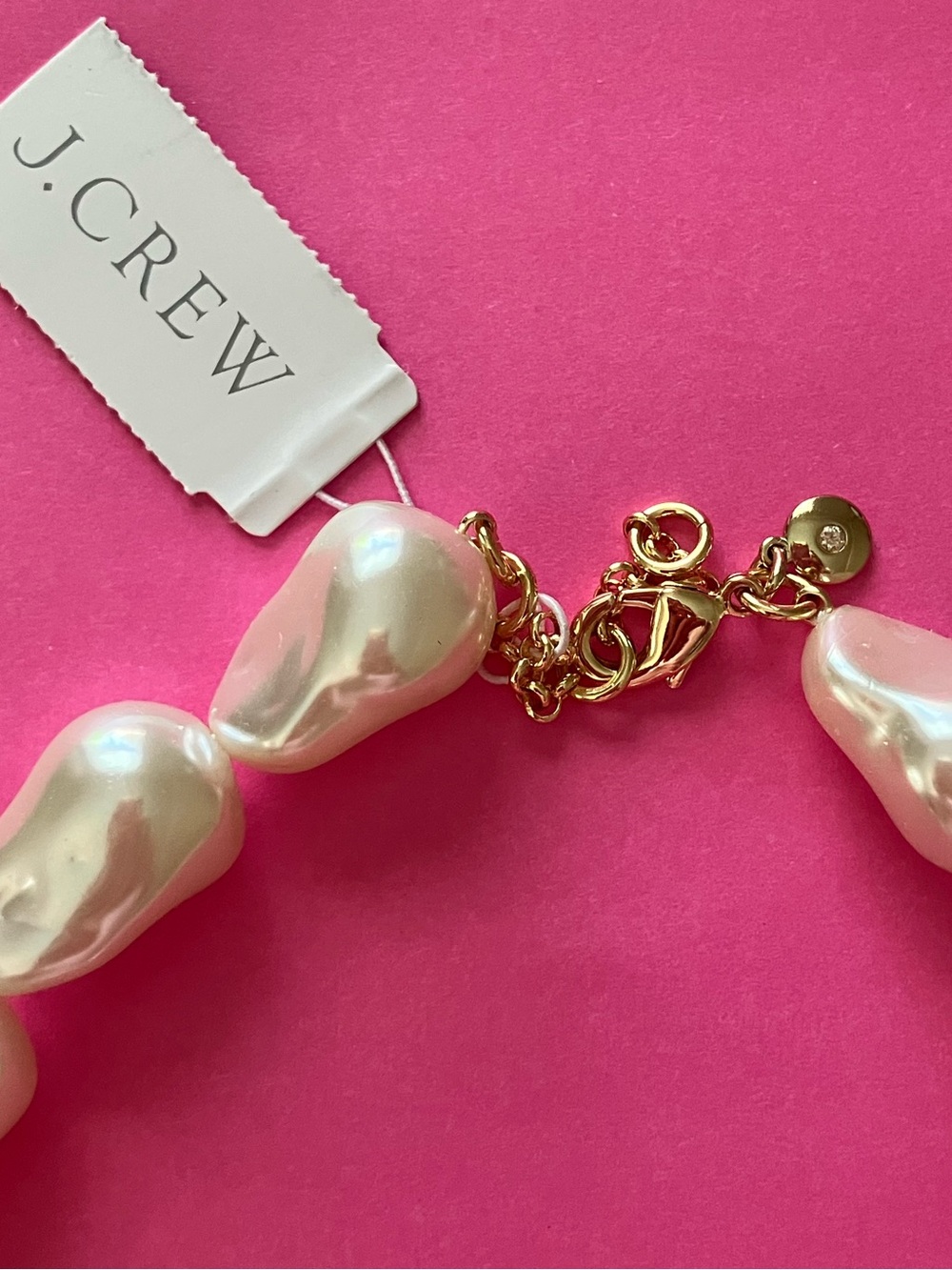 NWT J. Crew Cream Baroque Pearl Chunky Necklace with Gold Clasp - Picture 3 of 4